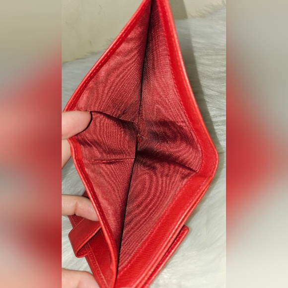 ❌SOLD❌ ♥️ Prada Wallet ♥️ - Picture 7 of 14